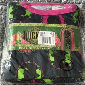 Wicked Girls Pajama Set Size 6 NEW